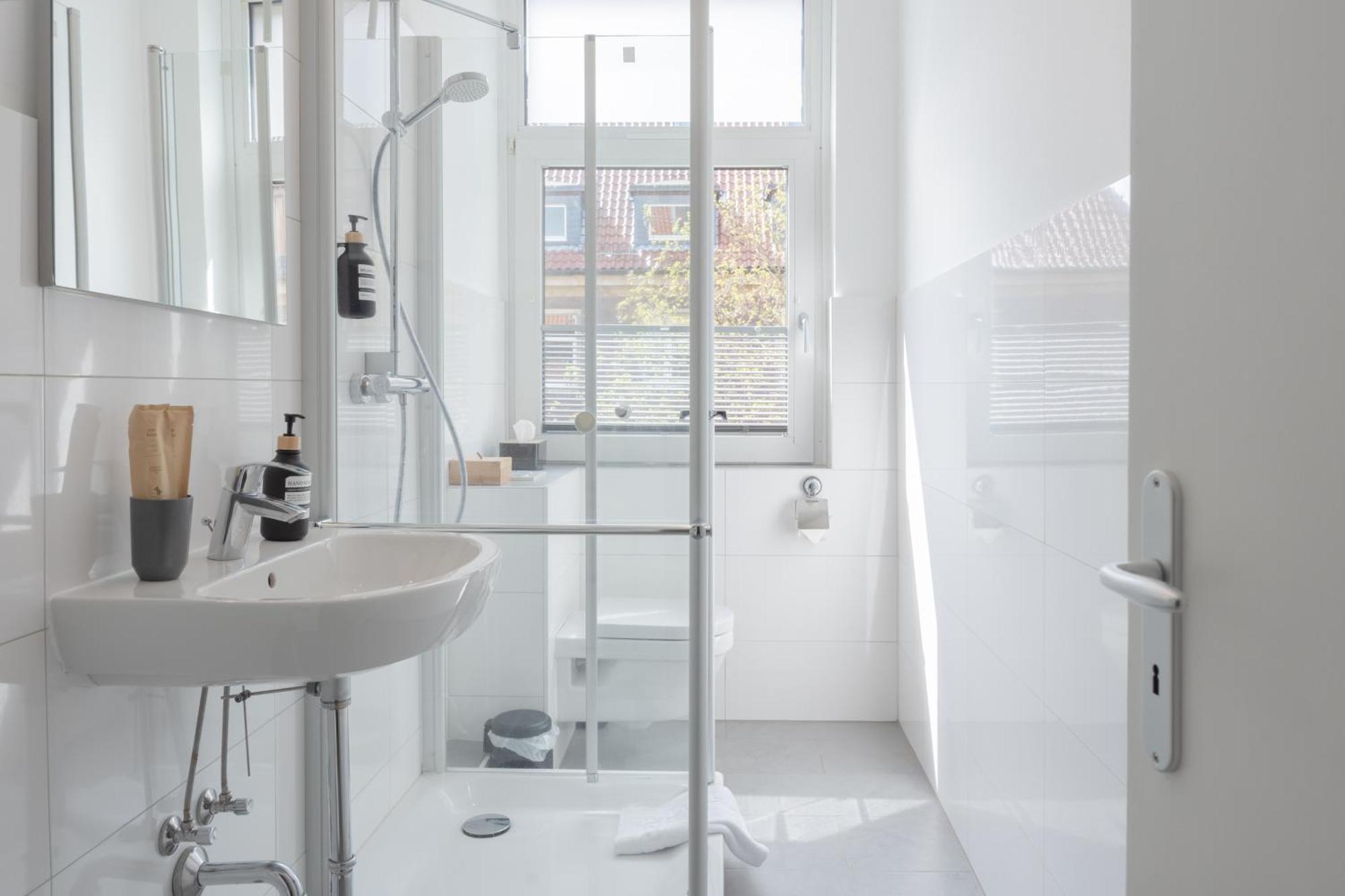 Modernes Apartment In Top Lage Komfortabel Eingerichtet Mit Arbeitsplatz Und Kueche - Geibelsuite Ганновер Экстерьер фото